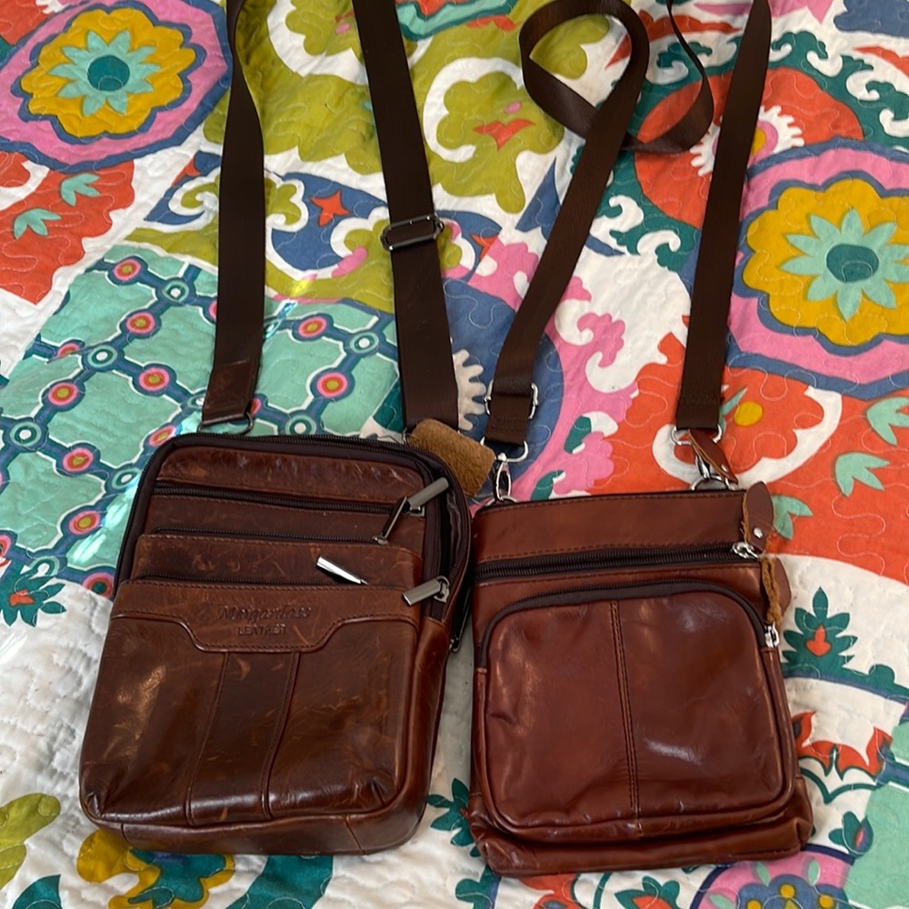 Mens shoulder/messenger bags. Excellent condition